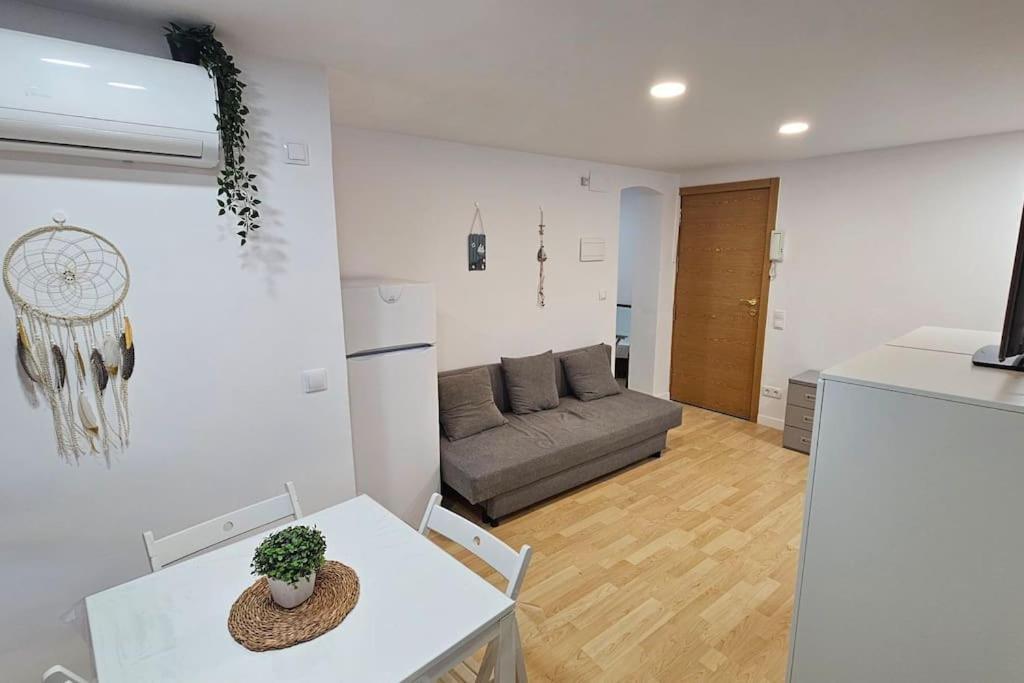 Estudio Centrico A 2 Minutos De La Playa Salou Bagian luar foto